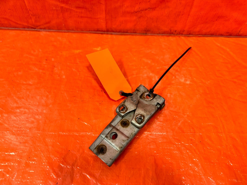 92 96 HONDA PRELUDE   LEFT & RIGHT HOOD HINGES   OEM FACTORY #2739