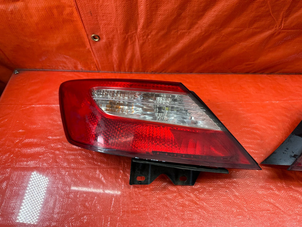 09 11 HONDA CIVIC SI 2D   TAIL LIGHTS LEFT AND RIGHT TAIL LIGHT LAMP SET OEM 1949