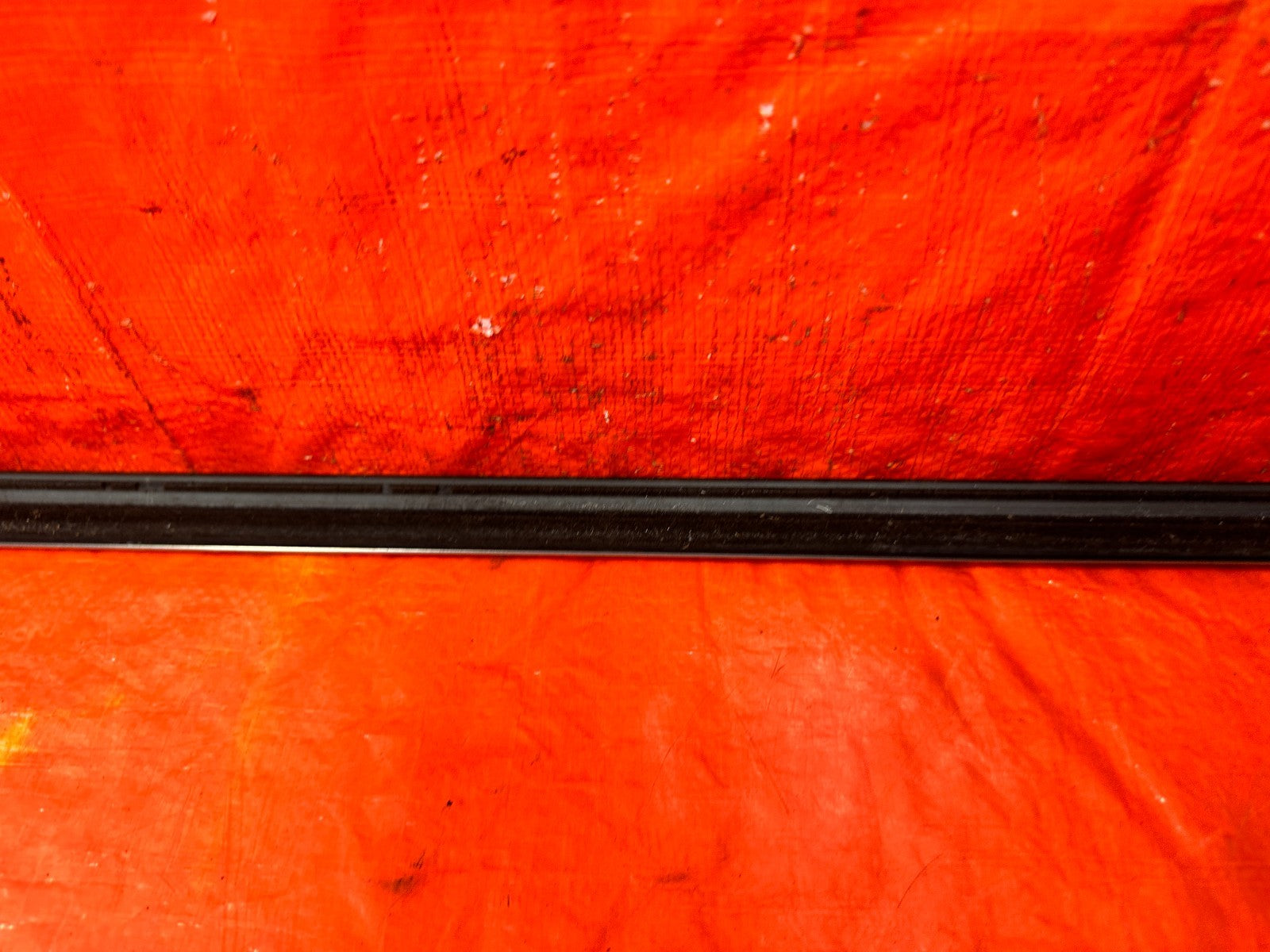 04 08 ACURA TSX DRIVER LEFT FRONT EXTERIOR WINDOW GLASS TRIM   OEM FACTORY #3047