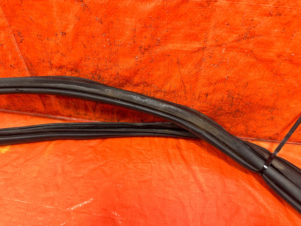 INFINITI G37 CONVERTIBLE CHASSIS TO DOOR OPEN TRIM STRIP LEFT RIGHT OEM 3293