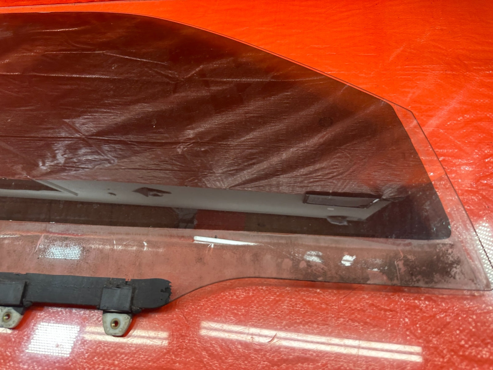 96 00 HONDA CIVIC 4D SEDAN   PASSENGER RIGHT FRONT   WINDOW GLASS   OEM #1955