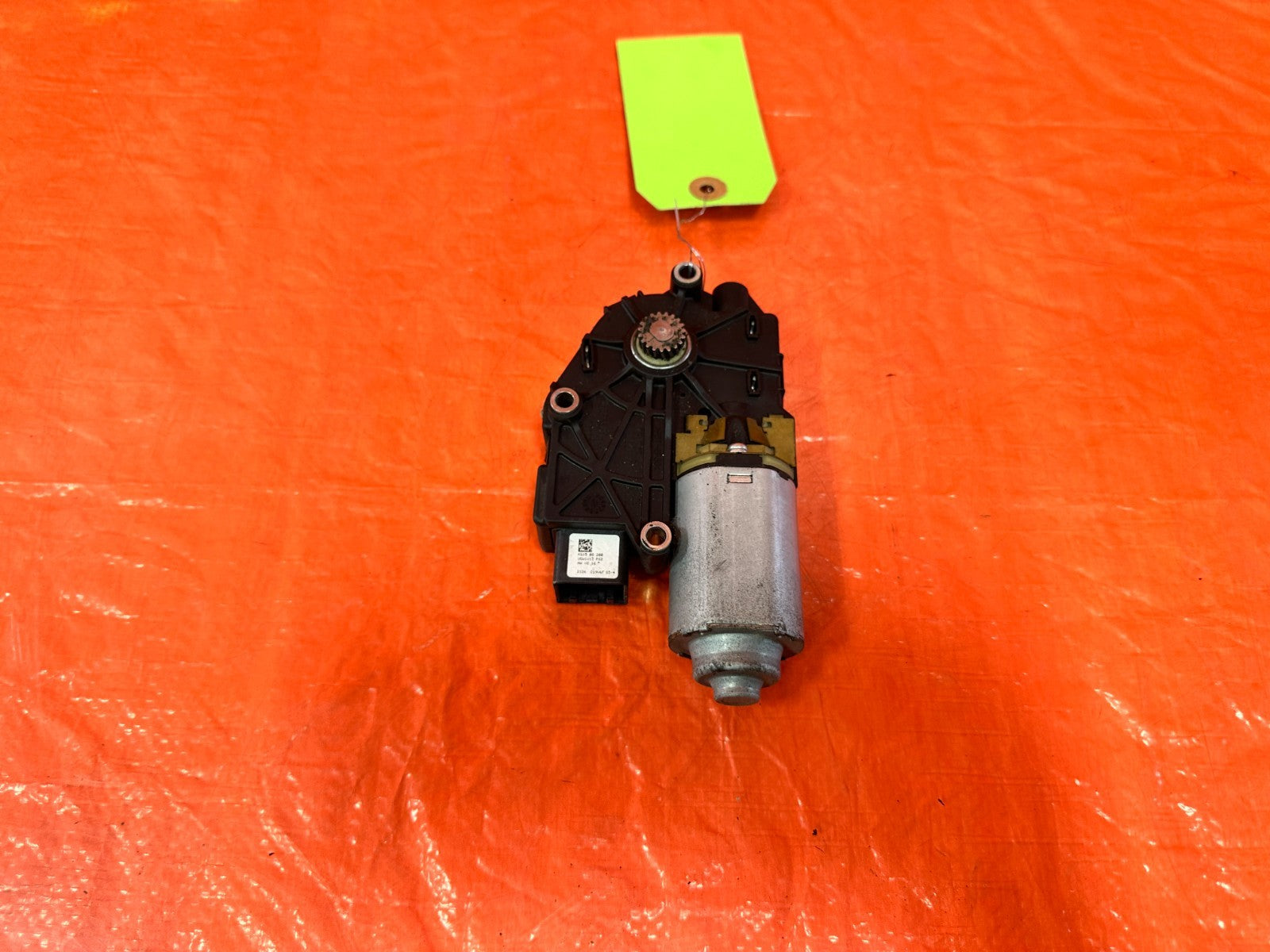 10 13 HYUNDAI GENESIS COUPE 3.8L   SUNROOF MOONROOF SLIDING ROOF MOTOR   OEM 2992
