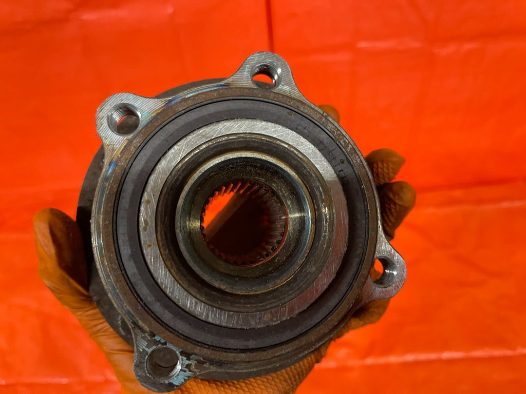 15 19 MERCEDES BENZ C300 SEDAN   4MATIC   WHEEL HUB BEARING   LEFT or RIGHT OEM3