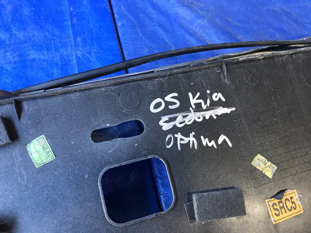 03 04 05 KIA OPTIMA TRUNK TAIL GATE MOLDING HATCH GARNISH MOLDING 87370 3C2008