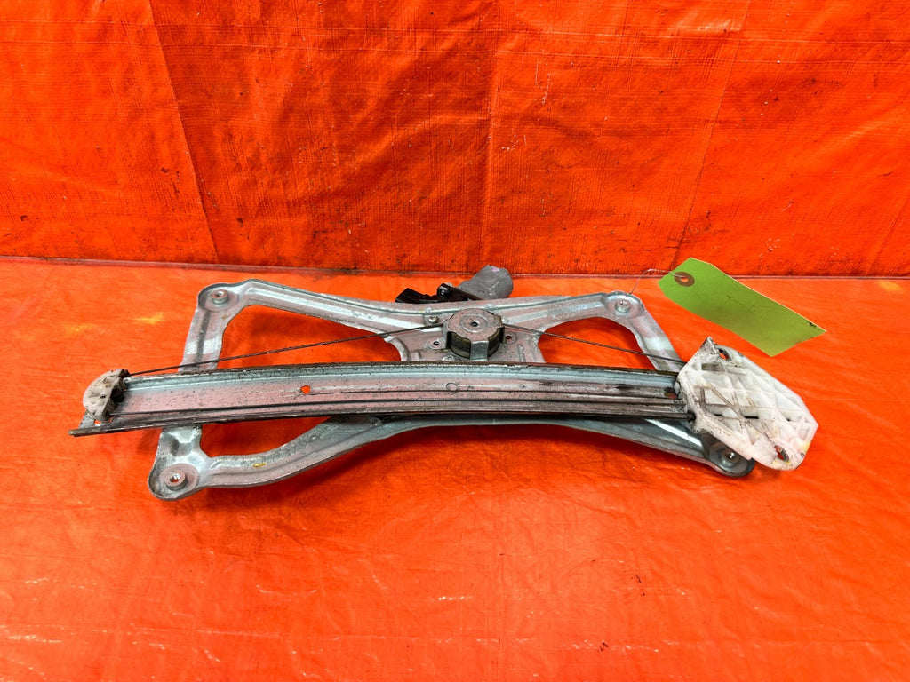 06 11 HONDA CIVIC SEDAN 4 DOOR   DRIVER LEFT FRONT   WINDOW REGULATOR   OEM #3003