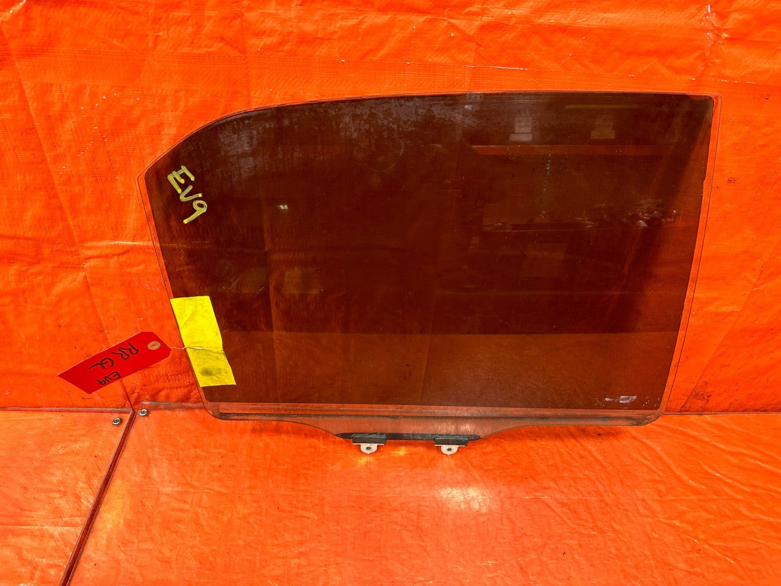 03 05 LANCER EVOLUTION EVO VIII IX 8 9 PASSENGER RIGHT REAR DOOR GLASS WINDOW0