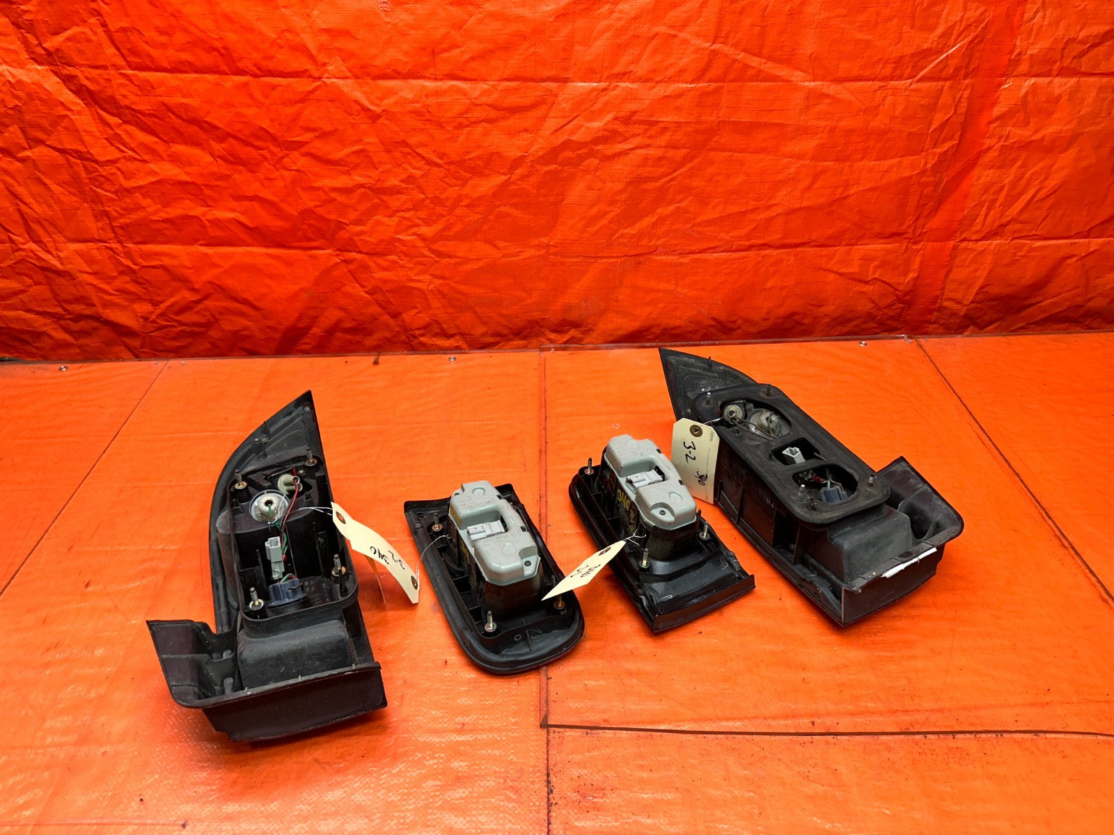 94-01 ACURA INTEGRA 4D SEDAN REAR TAIL LIGHT LAMPS SET ALL 4 OEM #34013