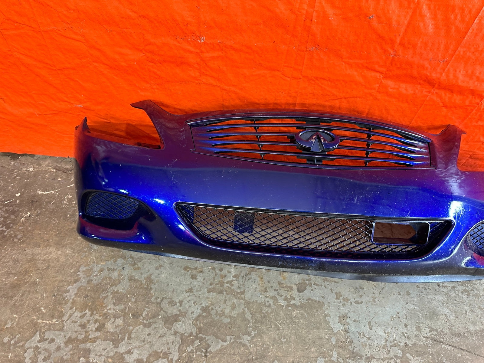 08 15 INFINITI G37 & Q60 COUPE SPORT MODEL   FRONT BUMPER W/ ALL GRILLES OEM 2079