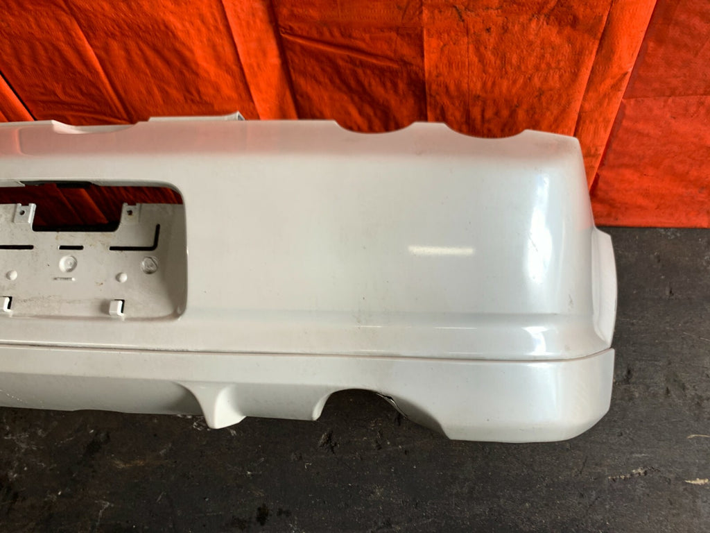 02 04 HONDA INTEGRA DC5 TYPE R   REAR BUMPER W/ OEM REAR LIP   FACTORY OEM OE4