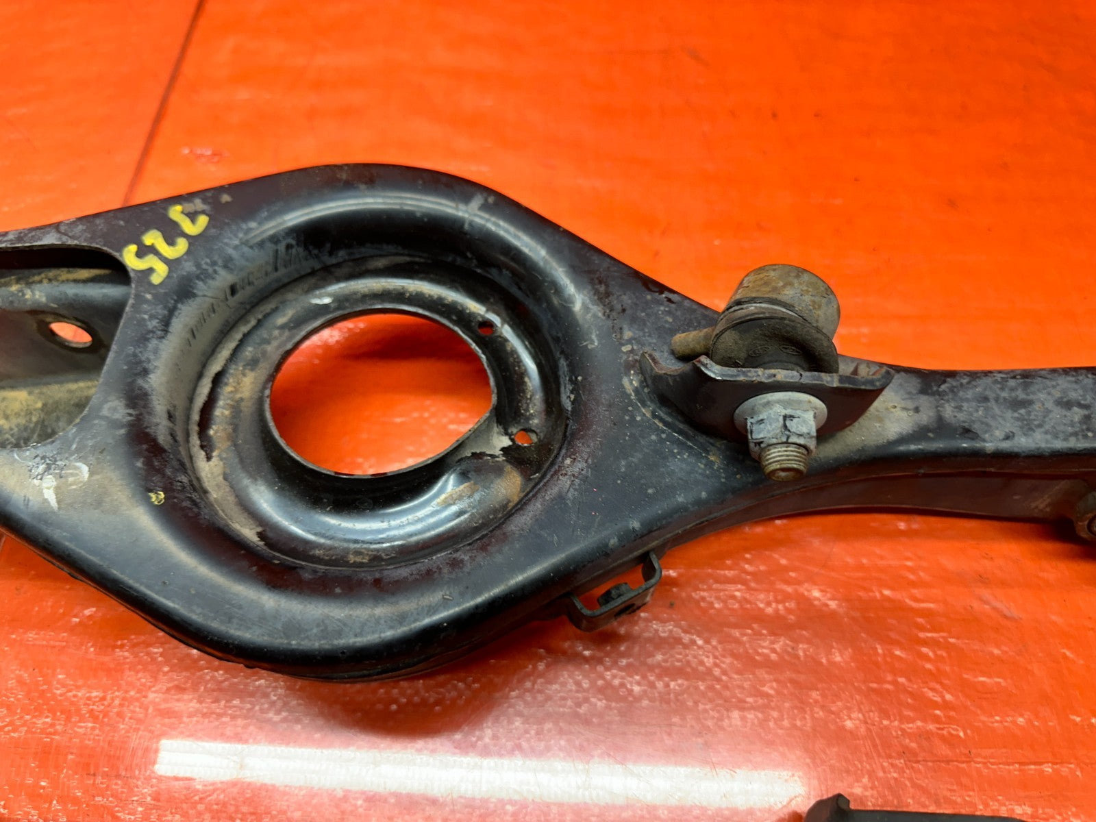 13 16 HYUNDAI GENESIS COUPE   LEFT REAR CONTROL ARMS UPPER LOWER QTY 4 OEM 3257