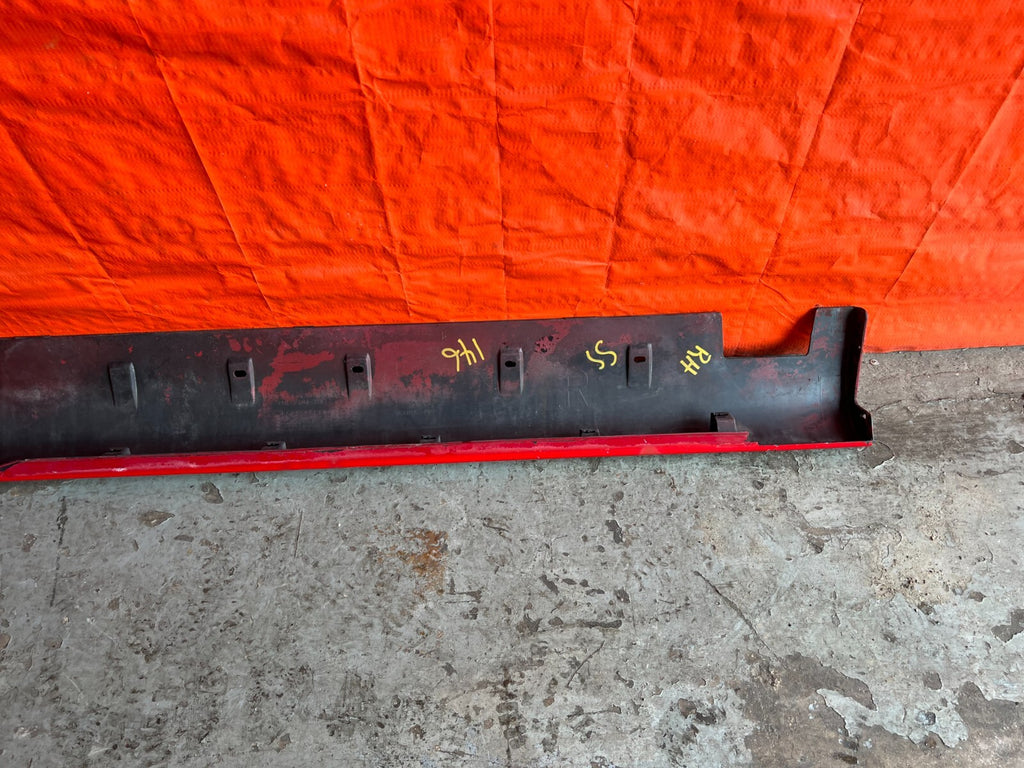 93 97 HONDA DEL SOL   SIDE SKIRT ROCKER MOLDING TRIM   RIGHT SIDE   OEM #1469