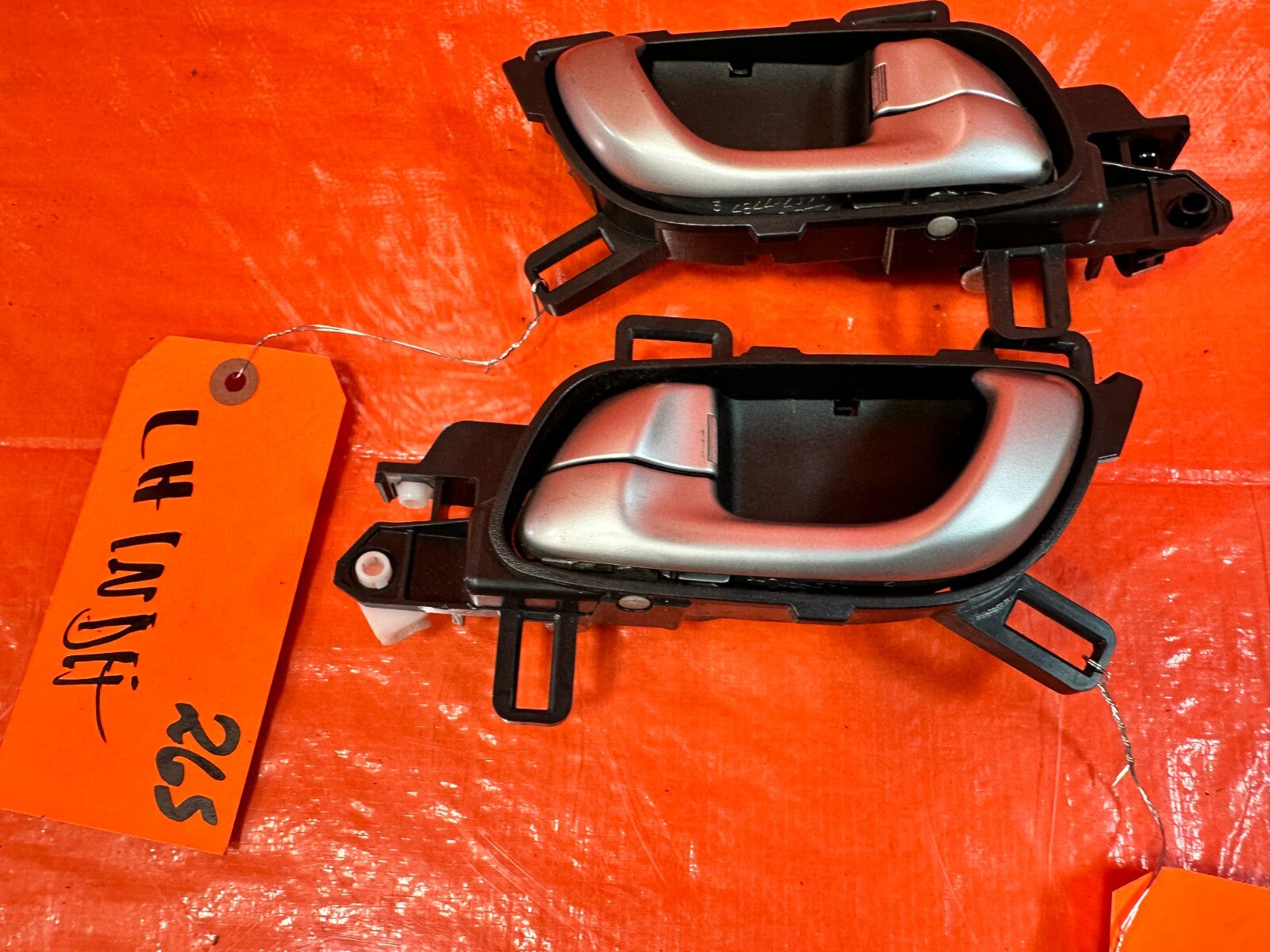 12 15 HONDA CIVIC SI 2D COUPE   LEFT AND RIGHT INTERIOR DOOR HANDLES W/ TRIM 26510