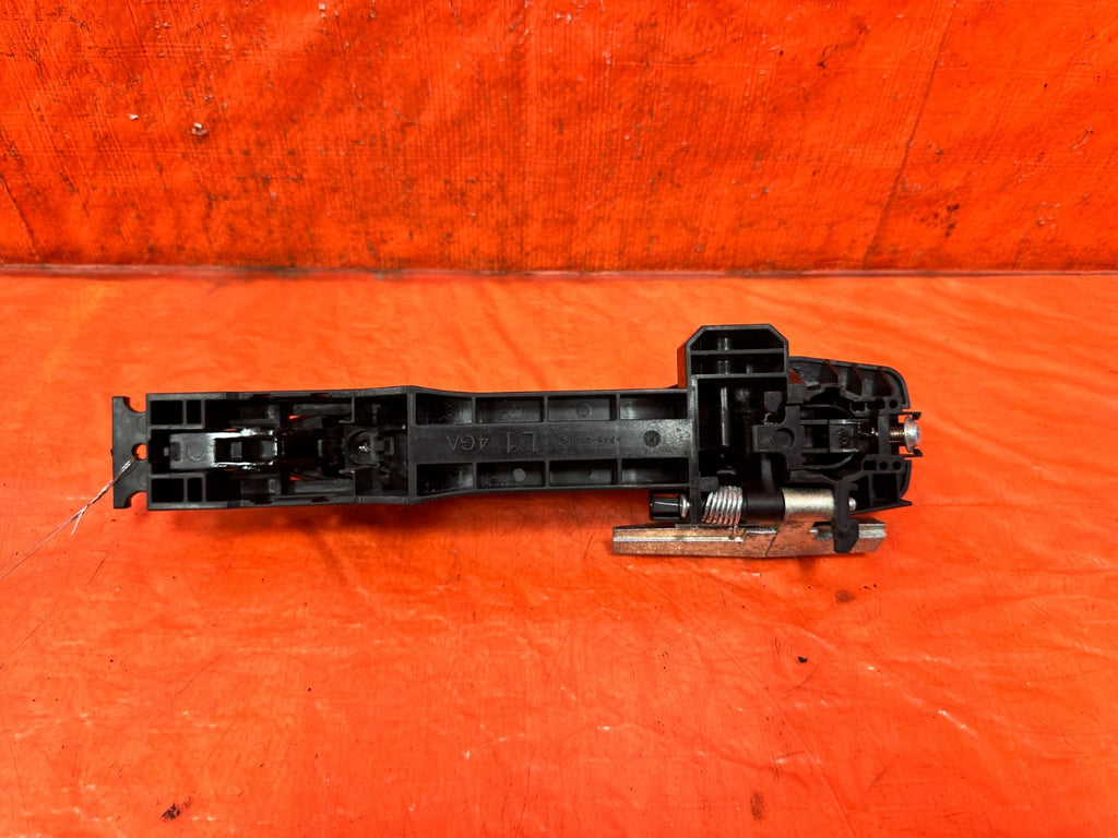14 20 INFINITI Q50 DRIVER LEFT REAR EXTERIOR DOOR HANDLE W/ CAP AND BASE OEM 3142