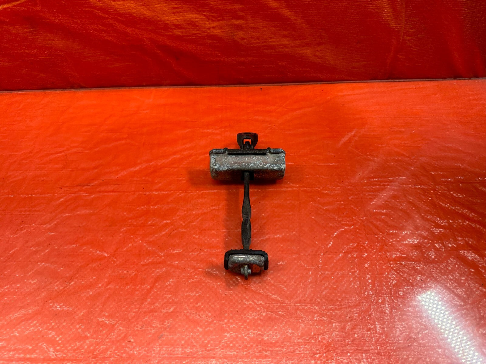 04 08 ACURA TSX   PASSENGER REAR DOOR CHECKER HINGE ARM STOPPER   OEM #20913