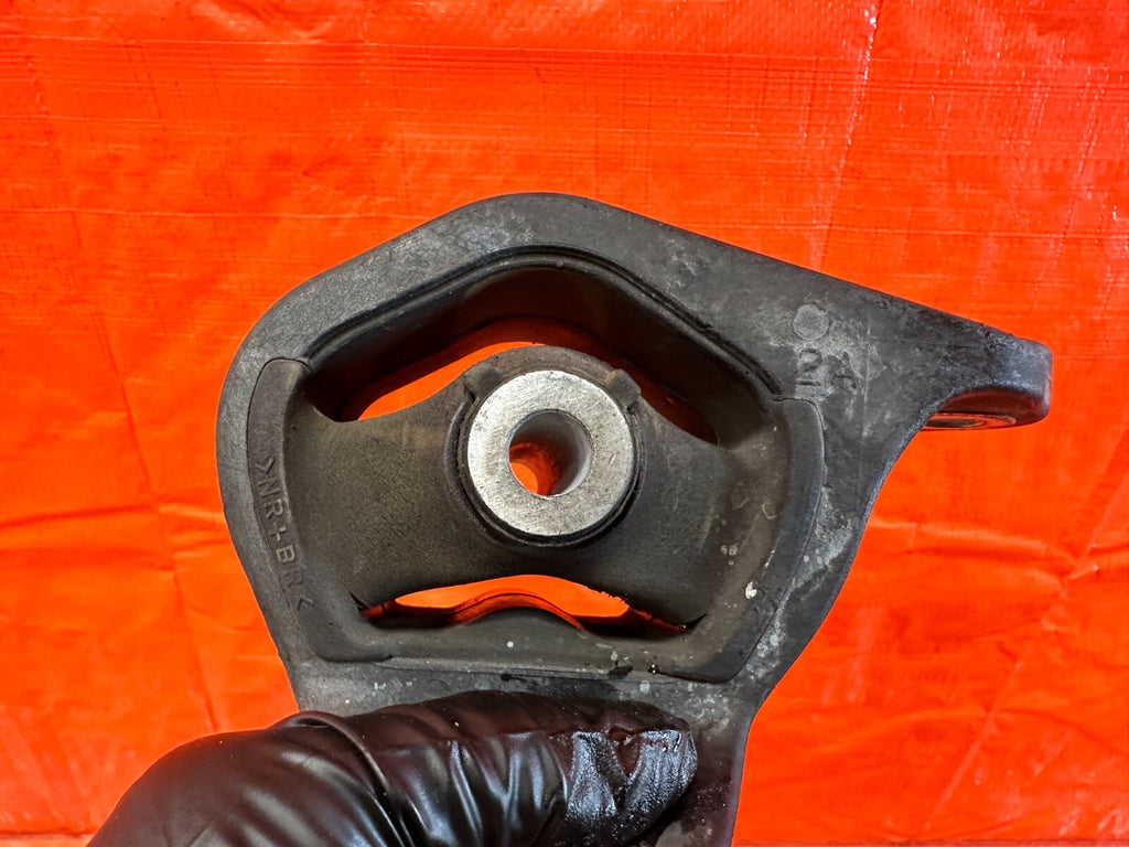 08 12 HONDA ACCORD SEDAN 2.4L   AUTOMATIC ONLY   TRANSMISSION MOUNT   OEM #2511