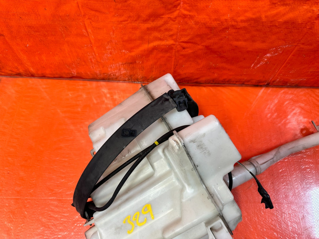 08 15 INFINITI G37 COUPE   WINDSHIELD WIPER RESERVOIR TANK W/ MOTOR    OEM 3298