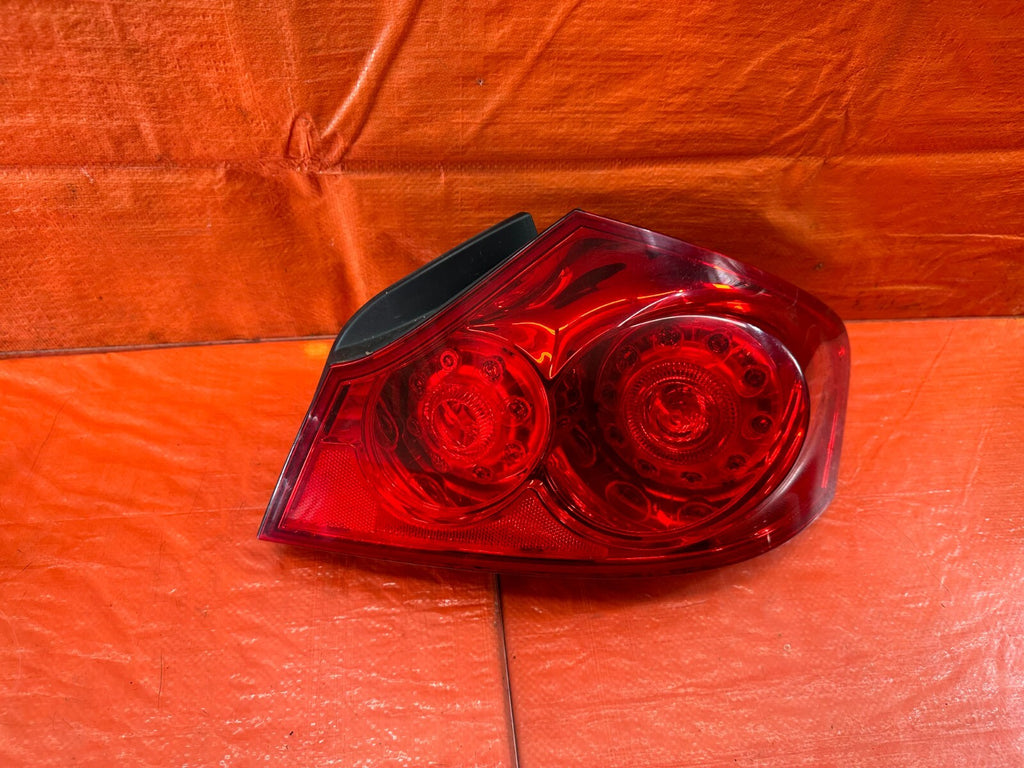 09 13 INFINITI G37 SEDAN PASSENGER RIGHT OUTER TAIL LIGHT LAMP OEM FACTORY #2380