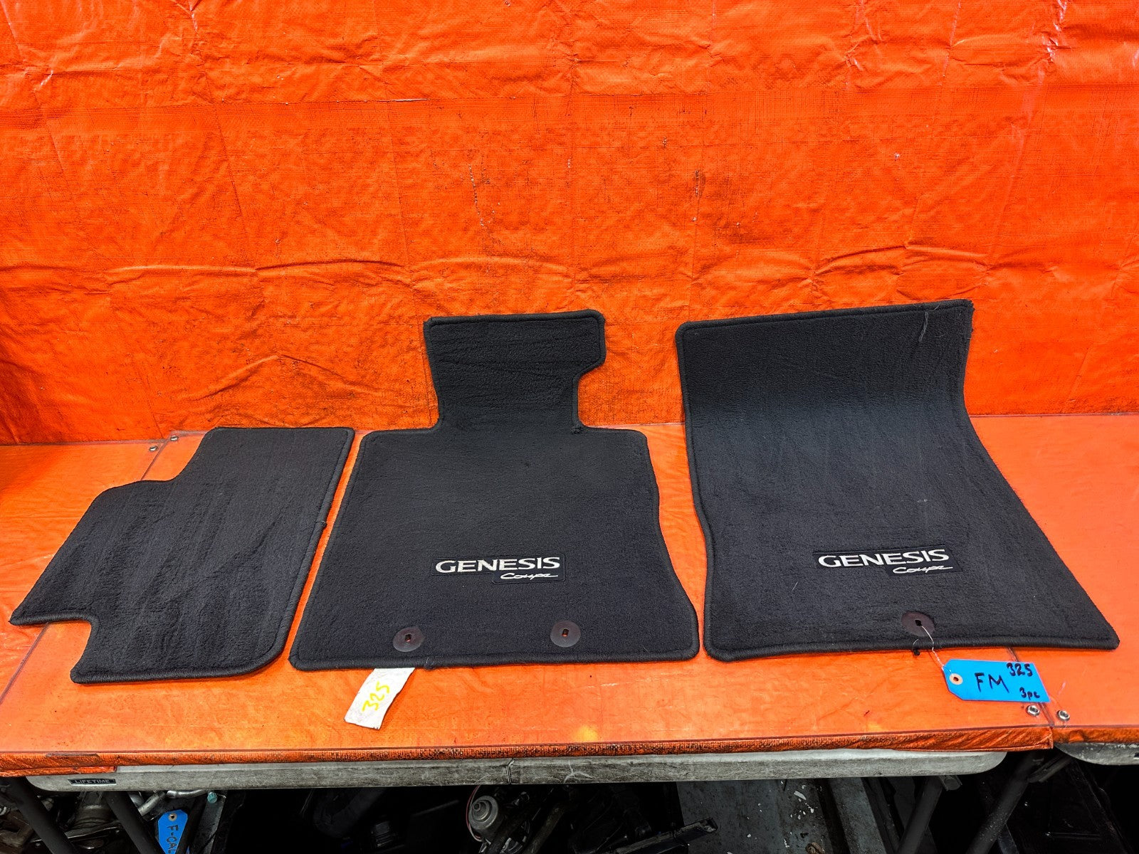 13 16 HYUNDAI GENESIS COUPE   LEFT AND RIGHT FRONT FLOOR MATS   OEM #3251