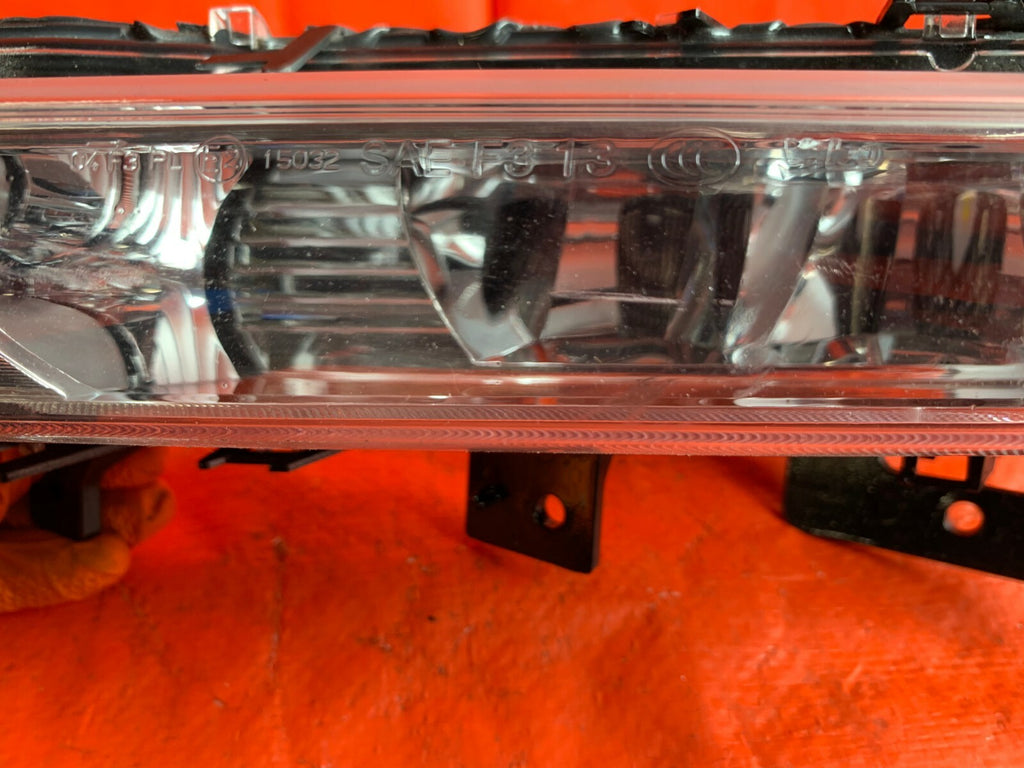 OEM 2017 2018 2019 INFINITI QX30   FOG LIGHT LAMP   DRIVER LEFT FITMENT3