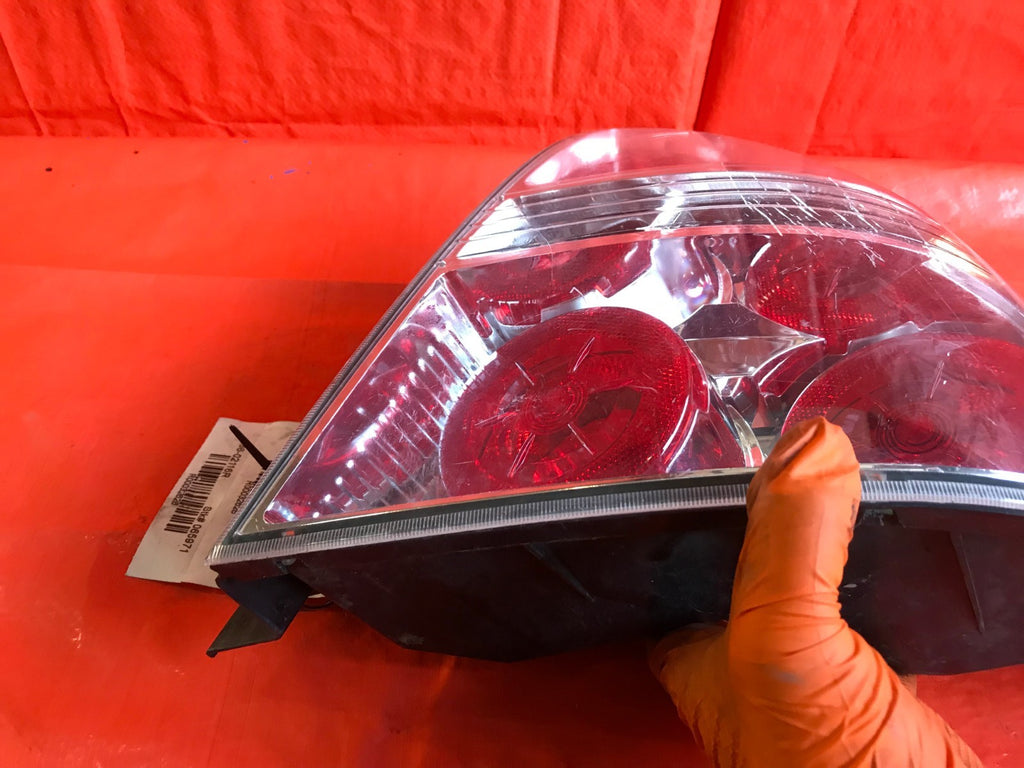 OEM 2008 08 CHEVROLET CHEVY AVEO SEDAN PASSENGER RIGHT TAIL LIGHT LAMP R RH4