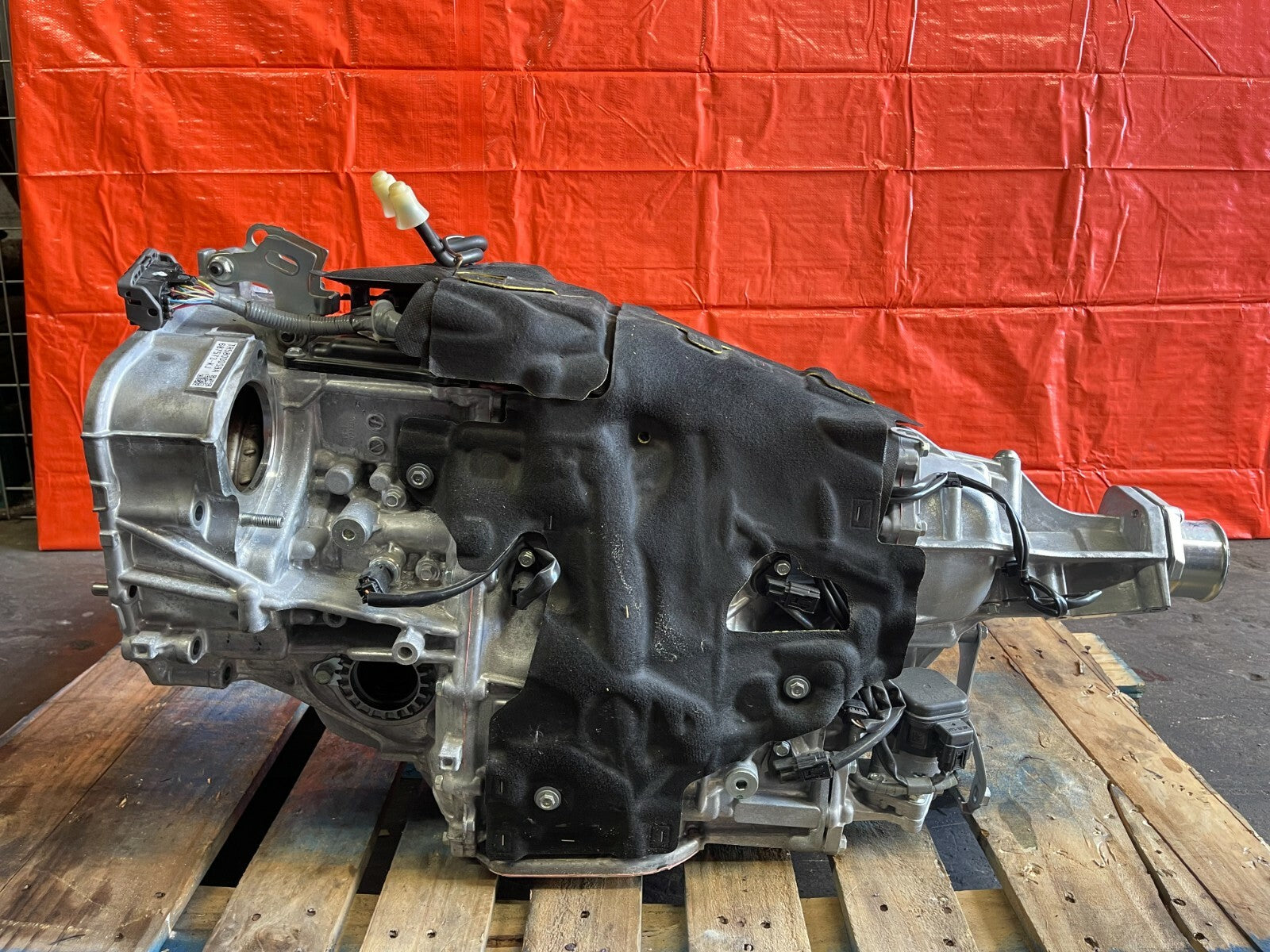 19 21 SUBARU CROSSTREK TRANSMISSION   2.0L AUTOMATIC MODEL   4500 MILES   OE #729