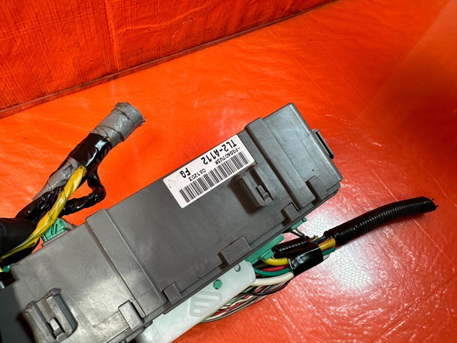 09 10 ACURA TSX 6 SPEED INTERIOR CABIN UNDER DASH FUSE BOX PANEL RIGHT SIDE 3217