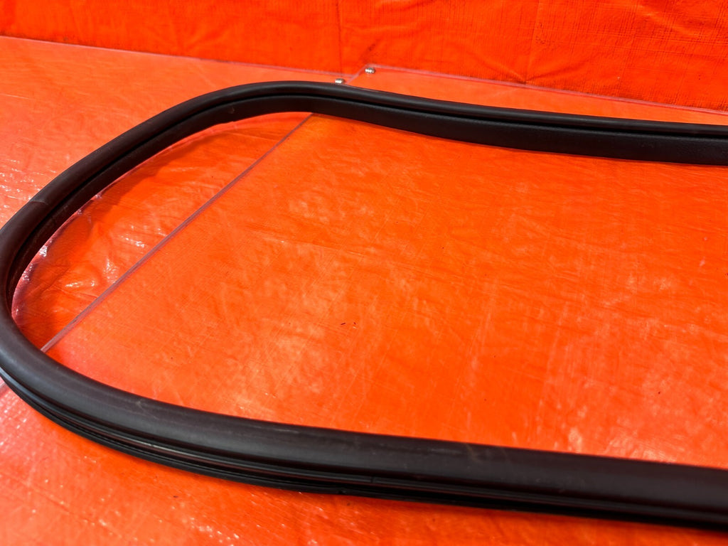 06 11 CIVIC 4D SEDAN   DRIVER LEFT REAR DOOR TO CHASSIS OPEN TRIM   OEM #27012