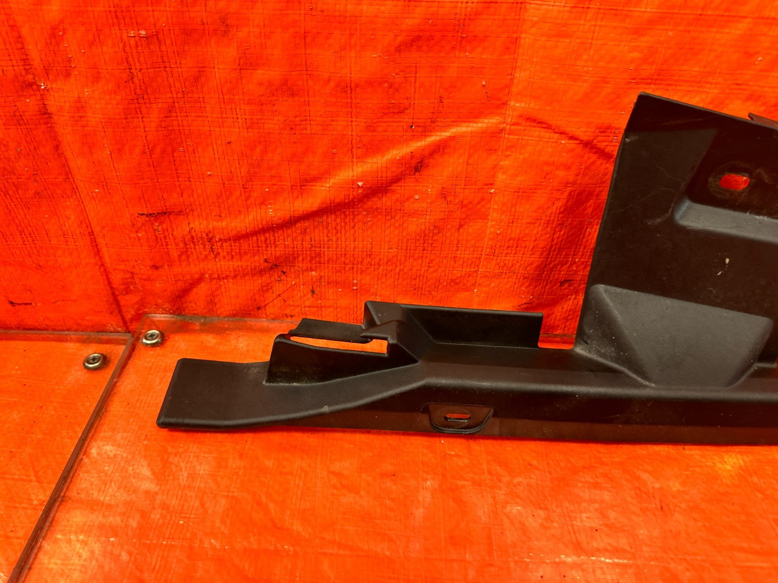 09 14 ACURA TSX   PASSENGER RIGHT UPPER FENDER ENGINE BAY TRIM PLATIC   OEM #3054