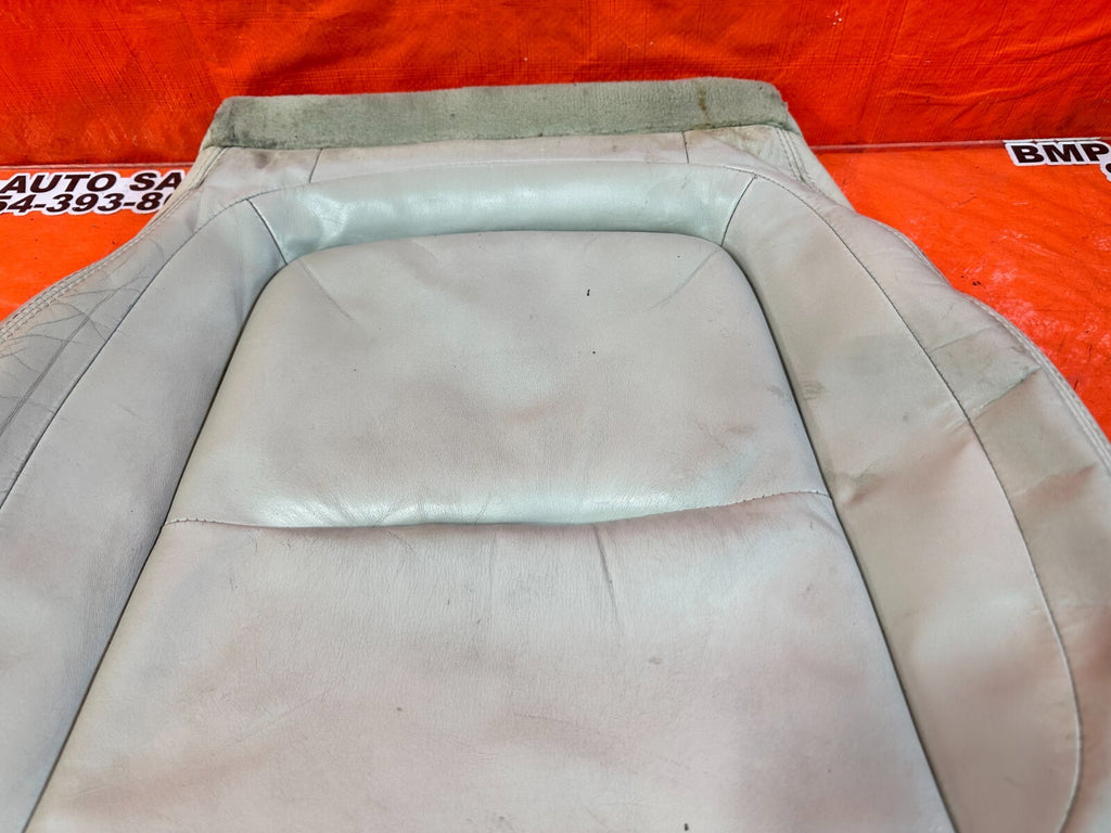 02 10 LEXUS SC430   PASSENGER RIGHT FRONT LOWER SEAT COVER SKIN   ECRU   OEM 2618