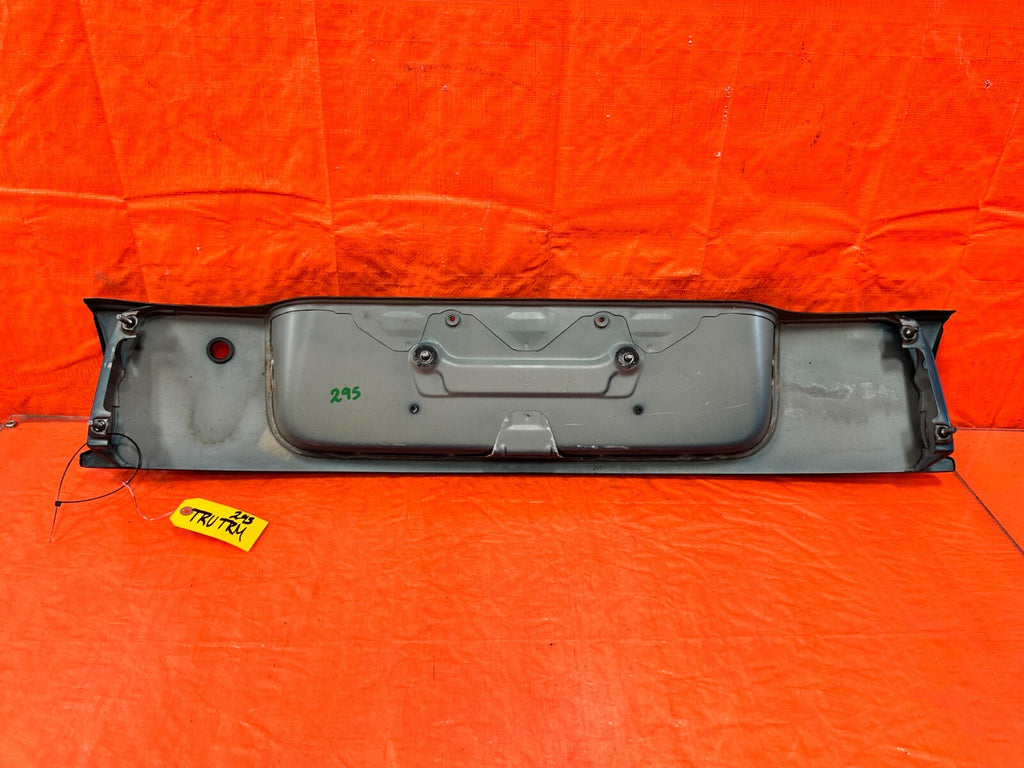 HONDA DEL SOL REAR TRUNK TAIL LIGHT TRIM SKIRT FINISH PANEL LICENSE PLATE #2954