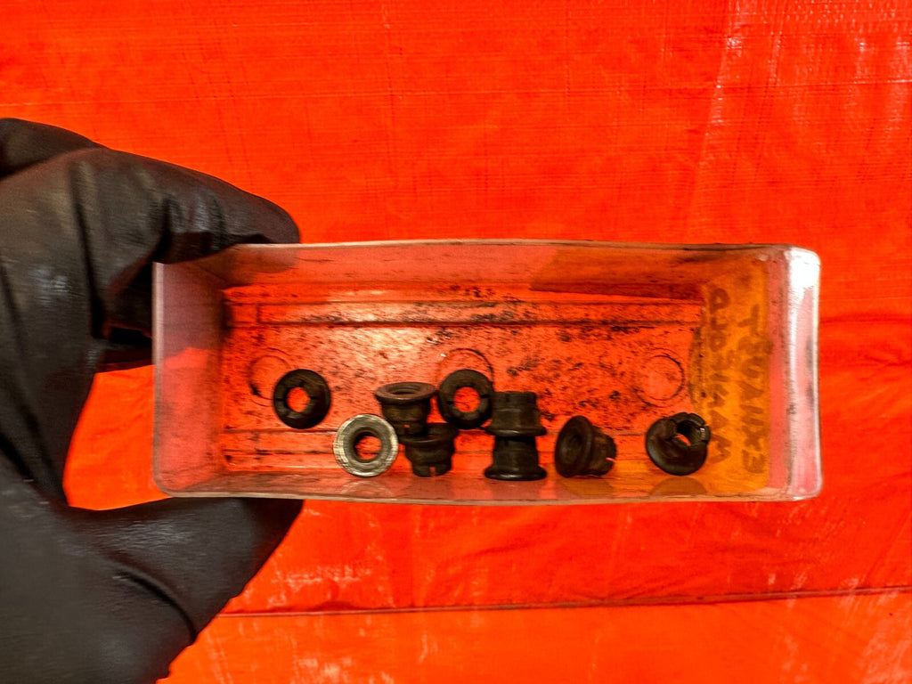 92 96 HONDA PRELUDE   EXHAUST MANIFOLD BOLTS H22 H22A   OEM FACTORY #2735