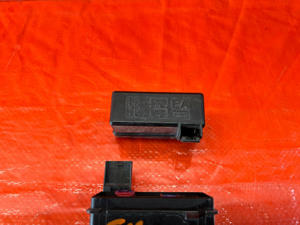 2018 18 INFINITI Q50 SPORT   ENGINE BAY FUSE / RELAY / JUNCTION BOX   OEM #96 25