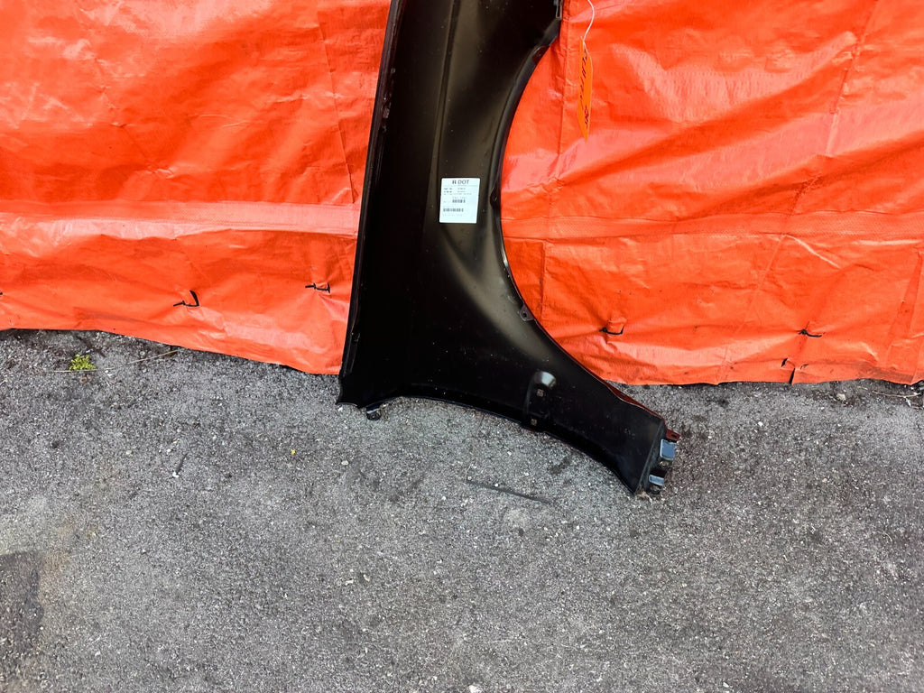AFTERMARKET BRAND   99 00 HONDA CIVIC   FENDER   DRIVER LEFT SIDE   #28510
