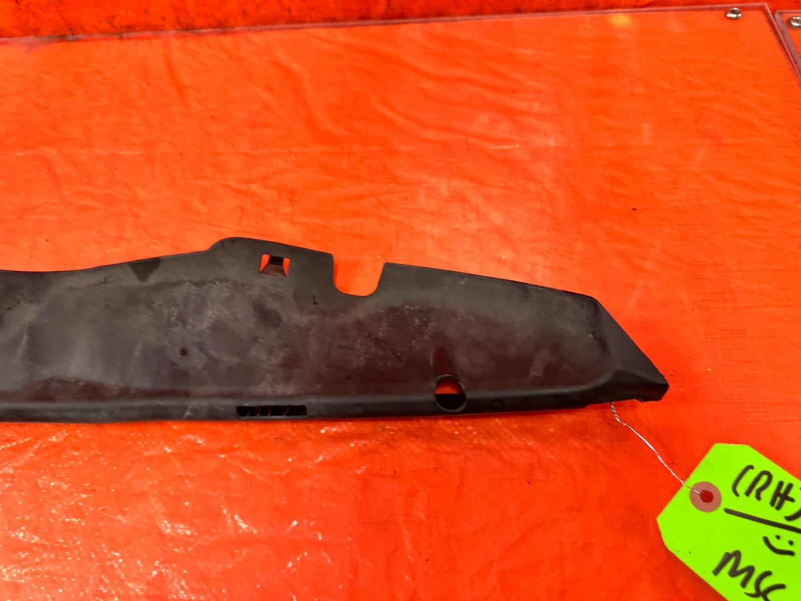 06 11 HONDA CIVIC SI   UNDER HOOD FENDER TRIM   PASSENGER RIGHT SIDE   OEM FA5 12