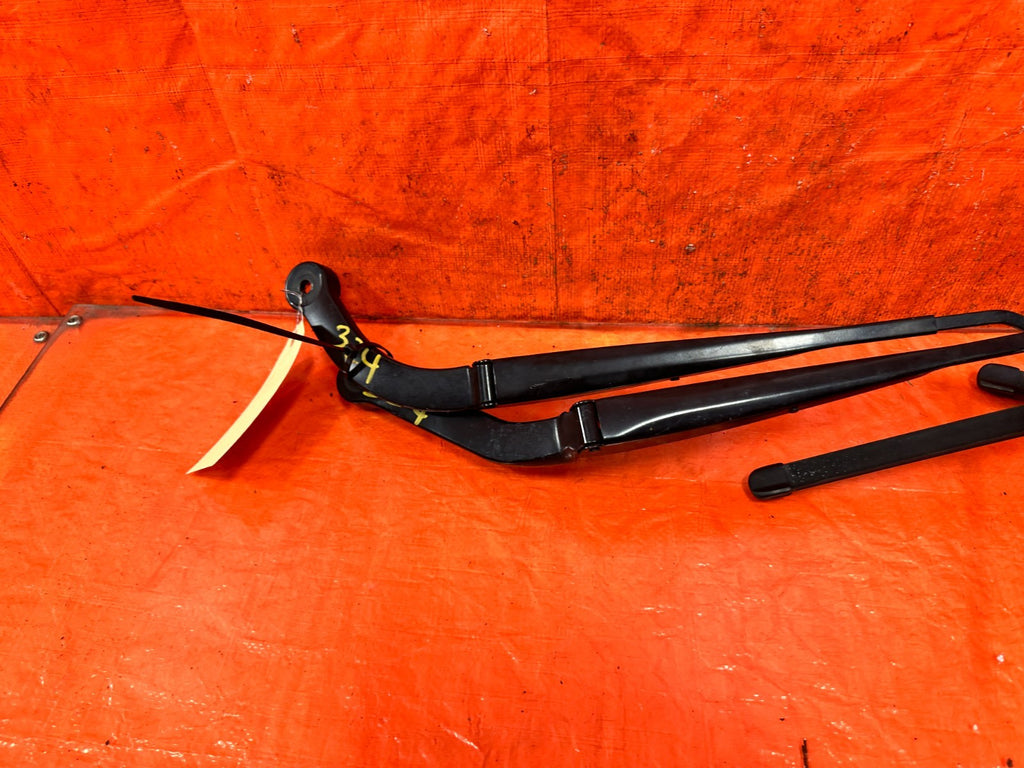 18 22 HONDA ACCORD 1.5L   LEFT & RIGHT WINDSHIELD WIPER ARMS   OEM #3248