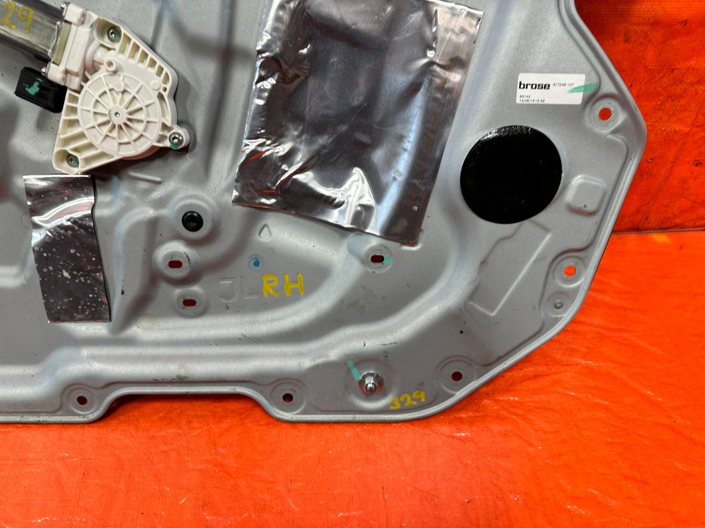 2009 2015 INFINITI Q60 G37 CONVERTIBLE RH PASSENGER WINDOW REGULATOR OEM 3292