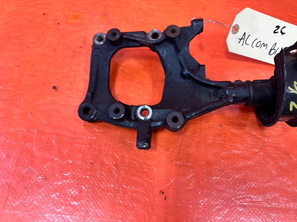 92 95 HONDA CIVIC EX SI 1.6L D16Z6 A/C AIR COMPRESSOR MOUNT BRACKET #Z67