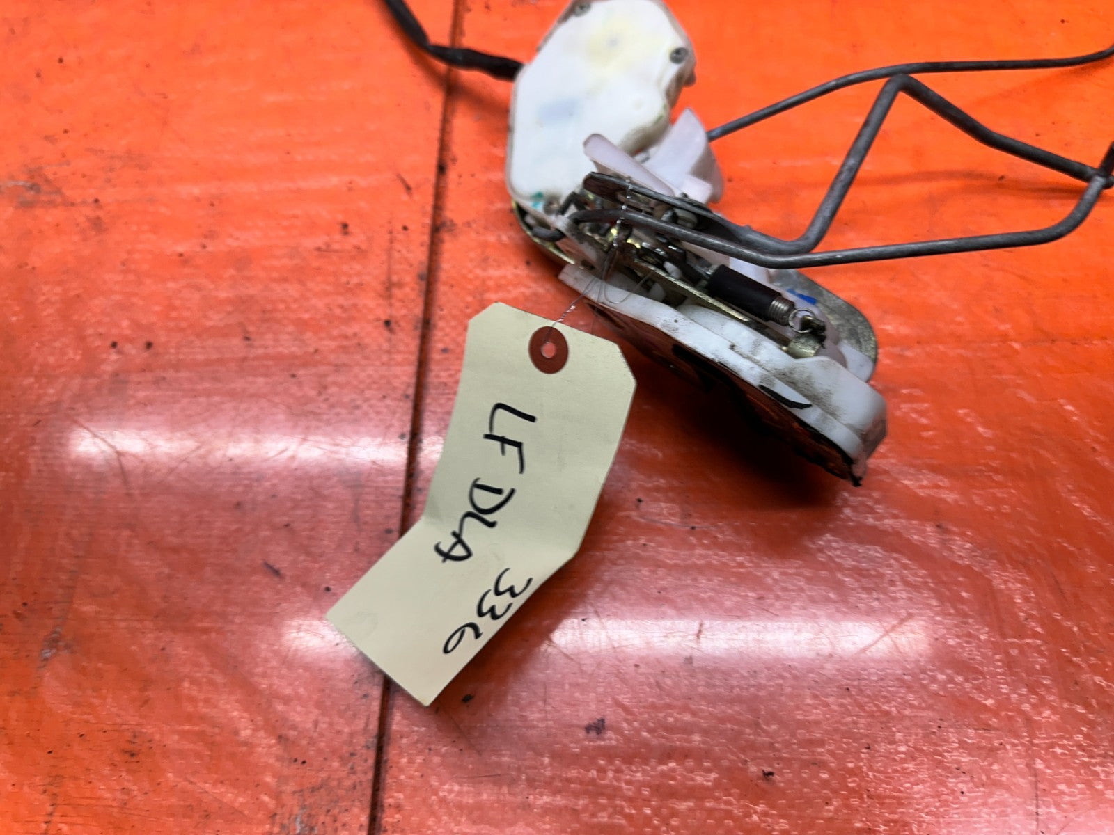 97 01 HONDA PRELUDE 2.2L DRIVER LEFT DOOR POWER LOCK LATCH ACTUATOR OEM #33610