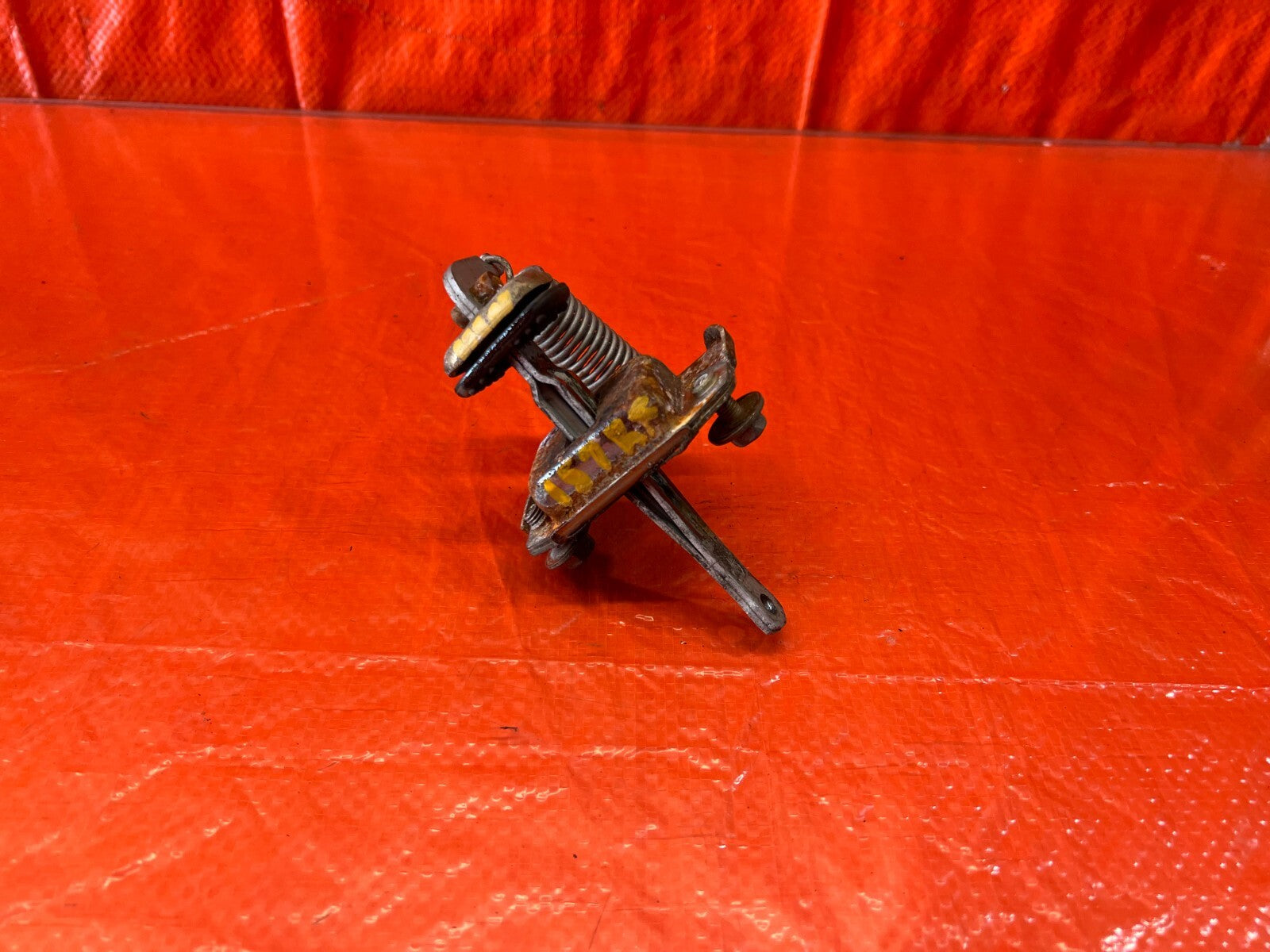 90 91 HONDA CRX   LEFT OR RIGHT   DOOR CHECKER HINGE ARM STOPPER   OEM #157 10