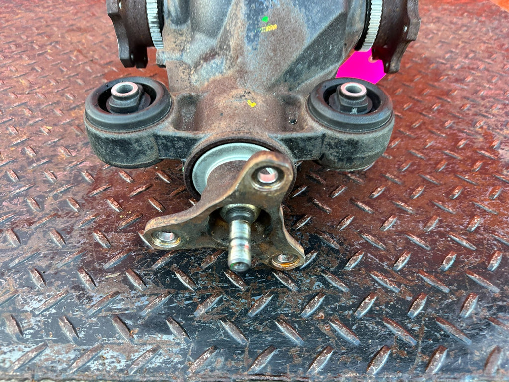 10 13 INFINITI G37 CONVERTIBLE   AUTOMATIC DIFFERENTIAL CARRIER PUMPKIN OEM #2783