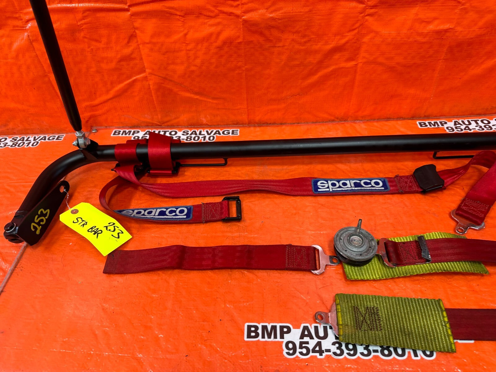 94 01 ACURA INTEGRA 2D   ROLL BAR WITH SPARCO SEAT BELTS   #25310