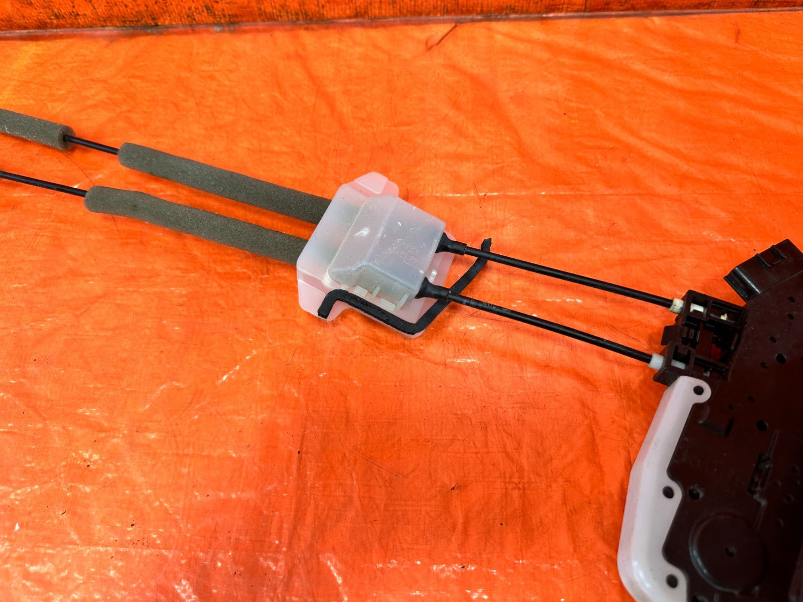 08 15 INFINITI G37 COUPE PASSENGER RIGHT DOOR LOCK ACTUATOR LATCH   OEM #3292