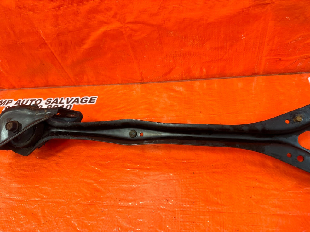 97 01 HONDA PRELUDE   PASSENGER RIGHT REAR TRAILING ARM CONTROL ARM   OEM #25210