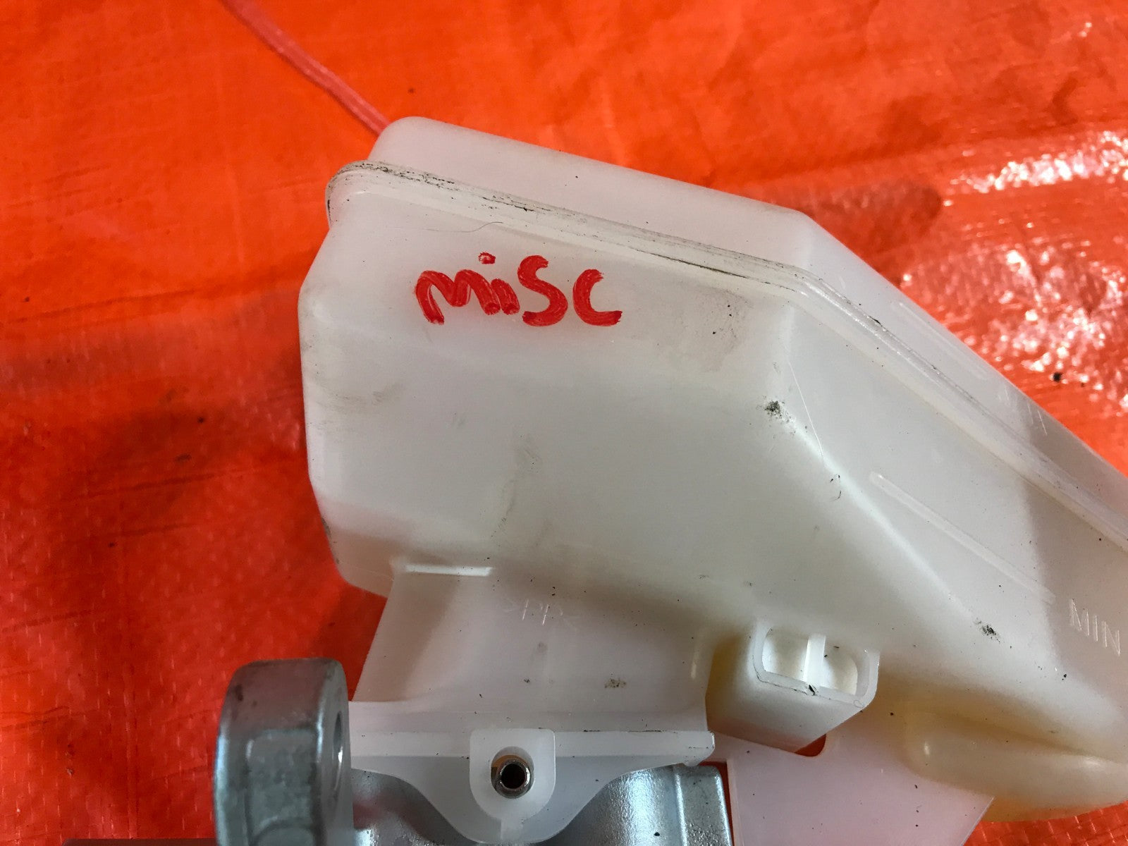 OEM 2017 17 INFINITI Q60 AWD 3.0L TT   BRAKE MASTER CYLINDER4