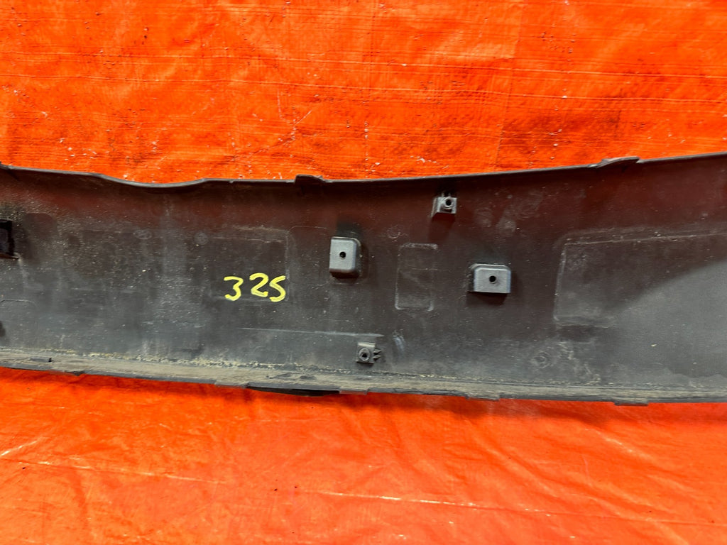12 14 HYUNDAI GENESIS COUPE BK2 2.0L   FRONT BUMPER COVER INSERT TRIM   OEM 32511