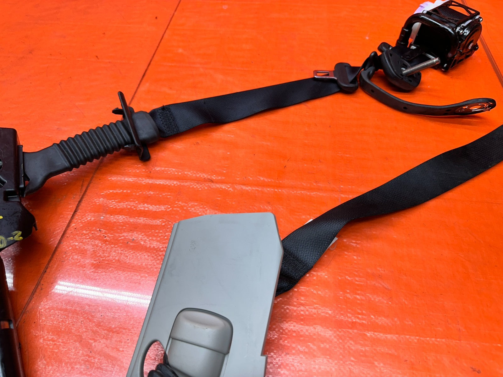 14 23 INFINITI Q50 LEFT & RIGHT FRONT SEAT BELTS SAFETY BELT BLACK OEM FACTORY 22
