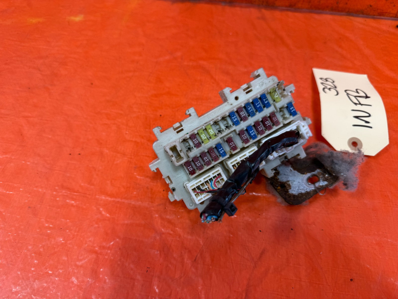 08 12 INFINITI G37 COUPE   INTERIOR CABIN UNDER DASH FUSE BOX PANEL   OEM #3281