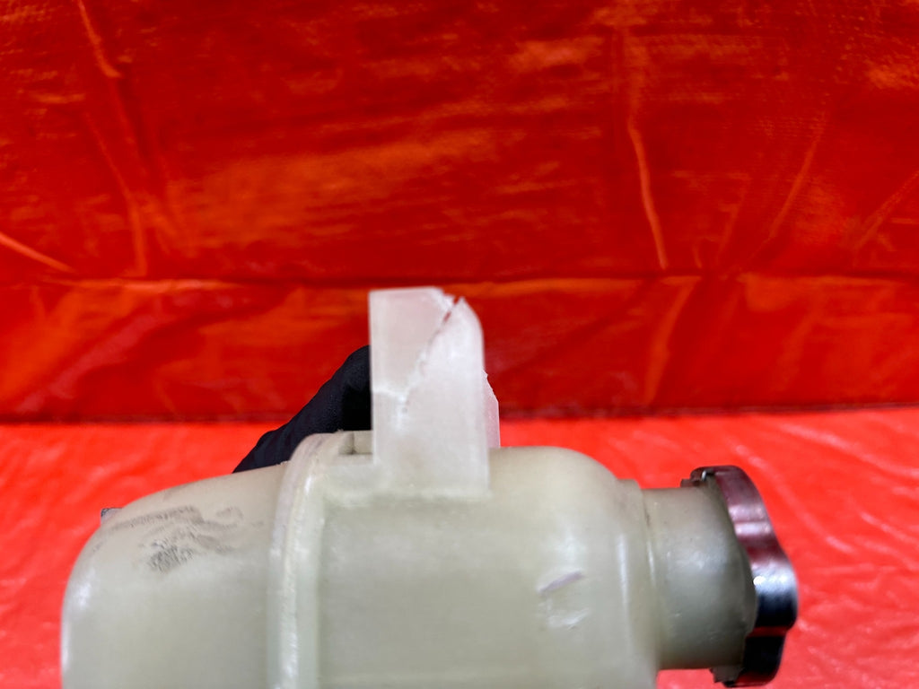 2018 18 INFINITI Q60 RED SPORT   COOLANT OVERFLOE EXPANSION TANK   REVIEW PICS11