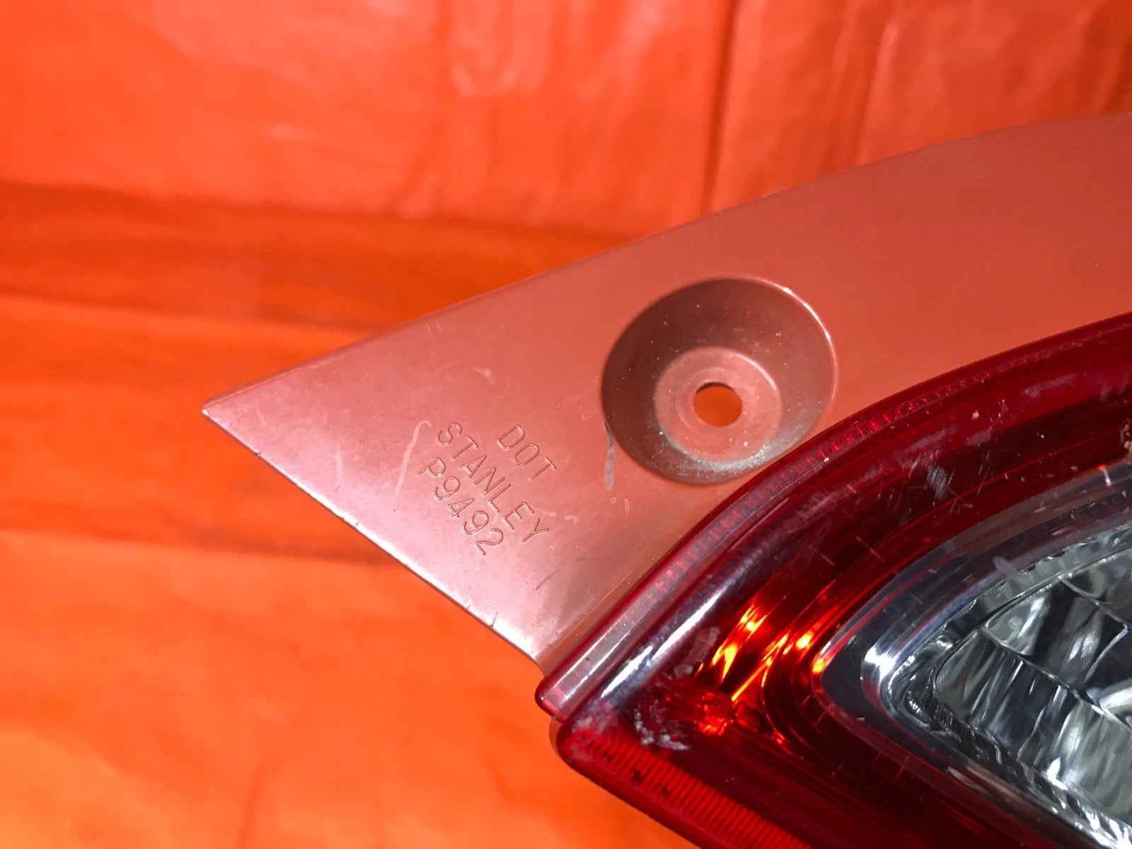 OEM 2011 2012 11 12 MAZAD 2 PASSENGER RIGHT TAIL LIGHT LAMP R RH P94939