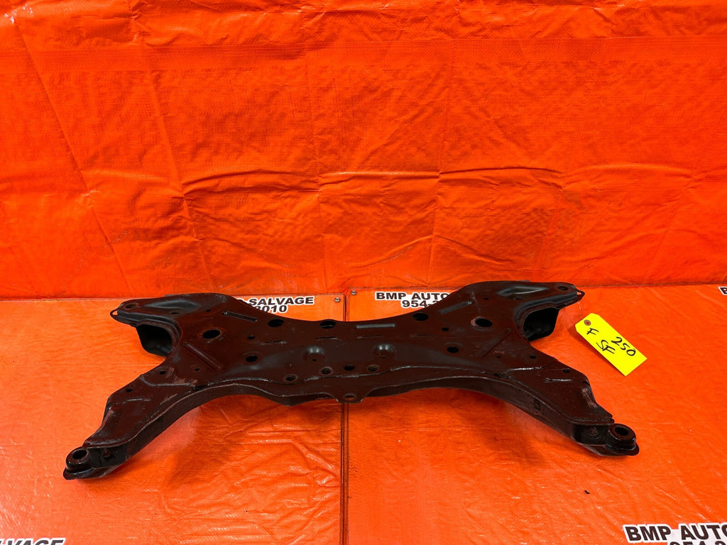 00 05 TOYOTA CELICA   FRONT SUBFRAME CROSSMEMBER K FRAME ENGINE CRADLE   OEM 25010
